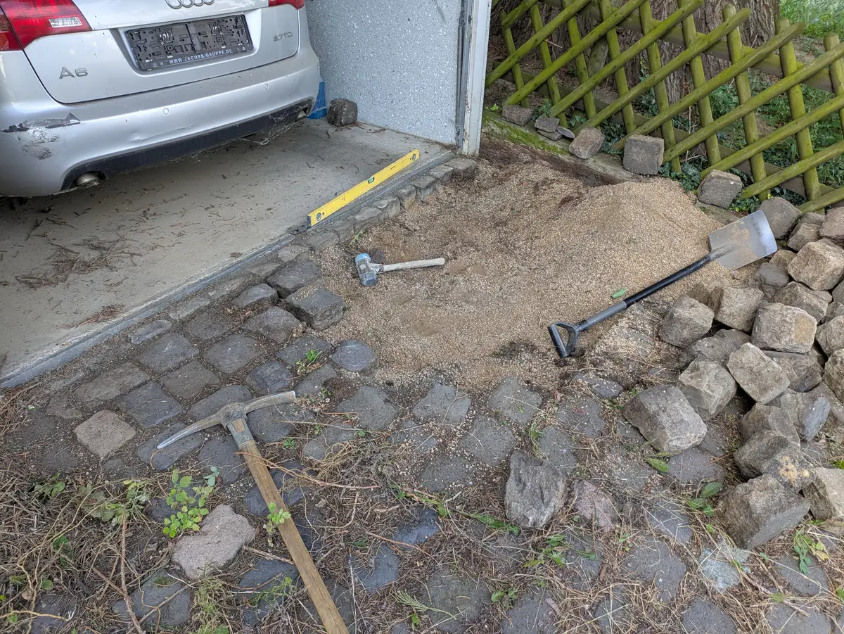 Reparatur Natursteineinfahrt – Projekt von Gärtnermeister Adam