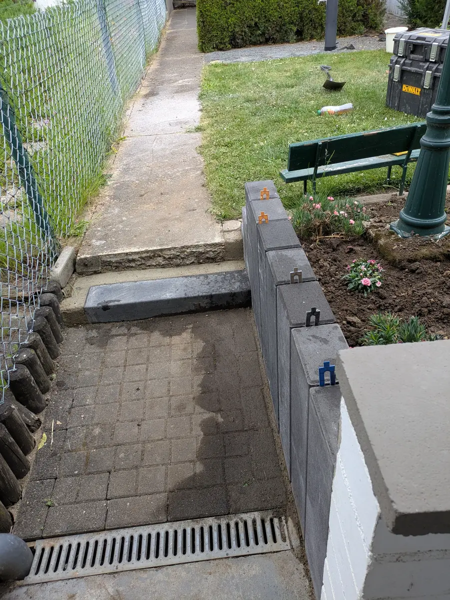 Palisaden in Köttingen – Projekt von Gärtnermeister Adam